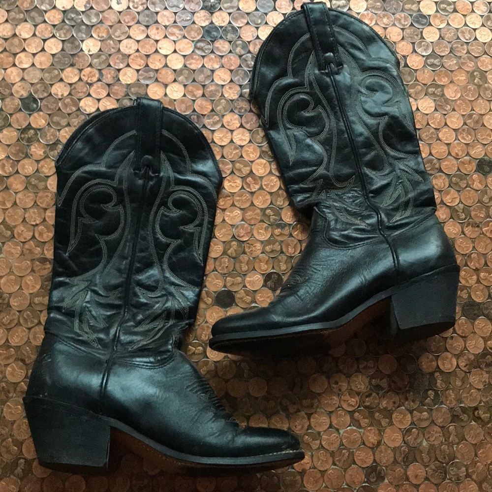 Vintage Kenny Rogers Cowboy boots, size 6 black leather boots